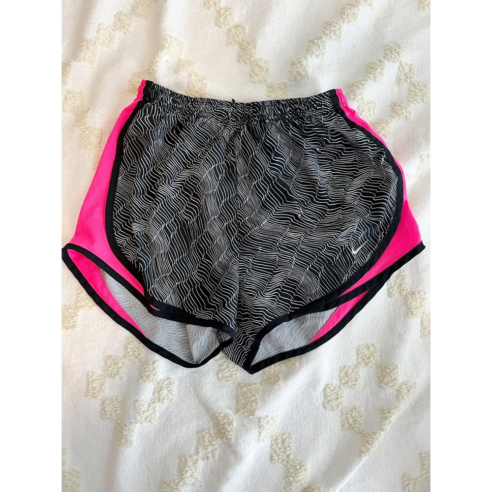 Nike Black & Pink Geometric Dry Tempo Shorts